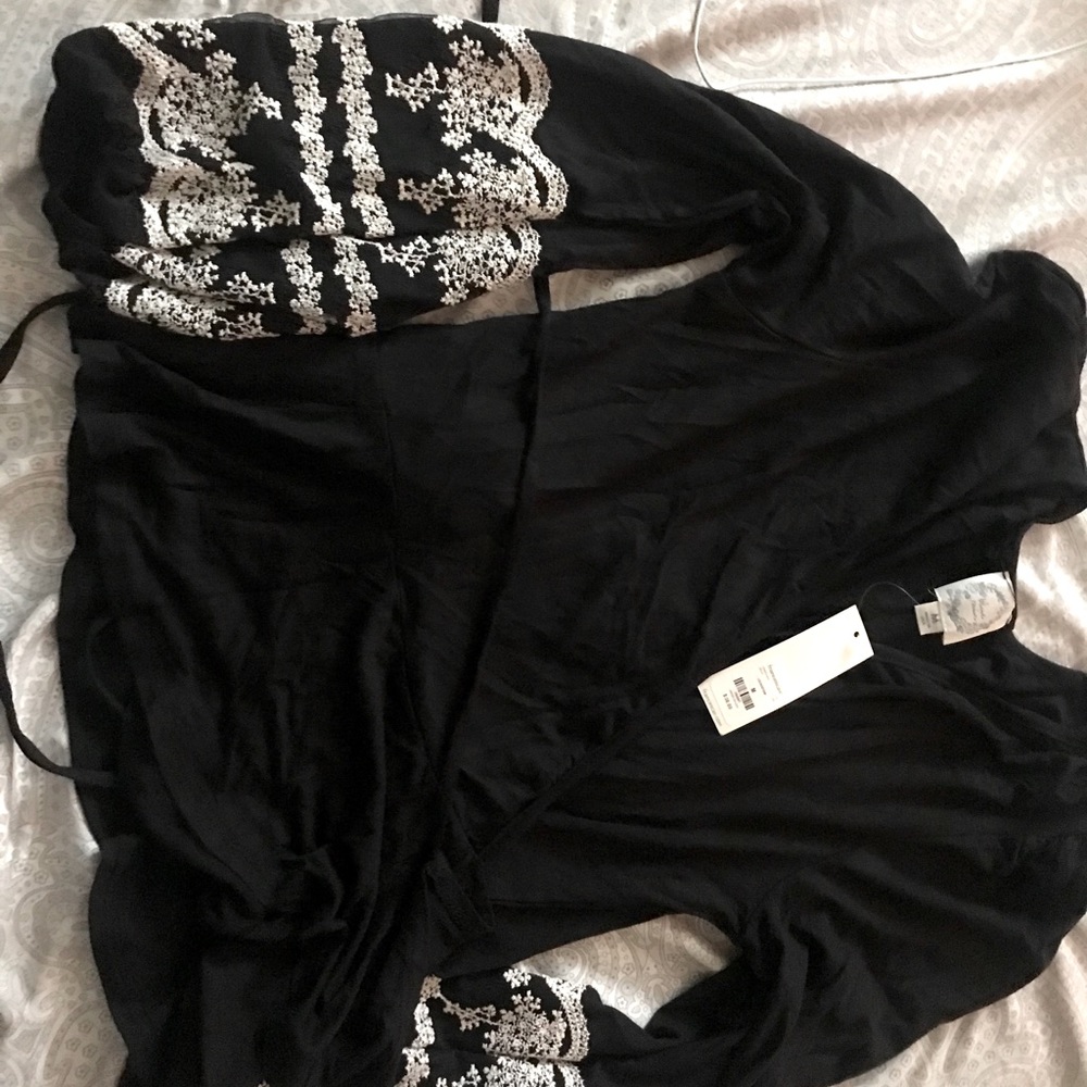 Brand new wrap shirt from Francescas